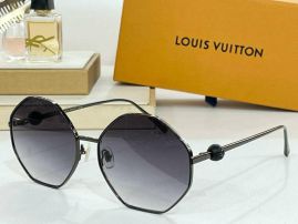 Picture of LV Sunglasses _SKUfw56968699fw